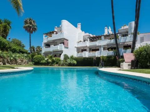 Appartement in Estepona te huur voor 4 personen