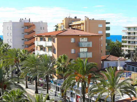 Appartement in Salou te huur voor 5 personen